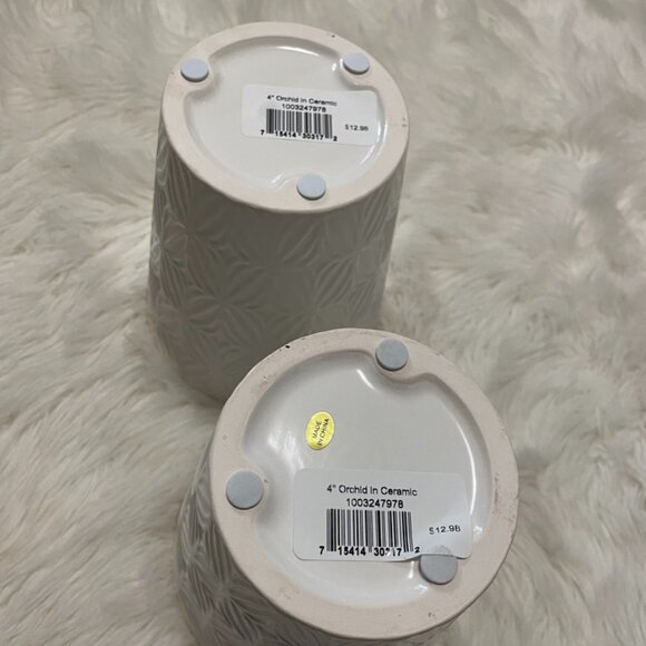 (set of 2) 6" Tall, 5" opening, 4" base Textured pattern glossy ceramic planters - Picture 6 of 7